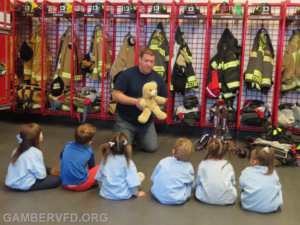 Jeremy Sherfey speaks to a preschool class on 3/18/2025.